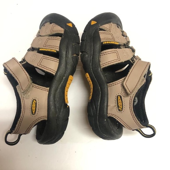 Keen Newport H2 Sandals - Picture 2 of 9